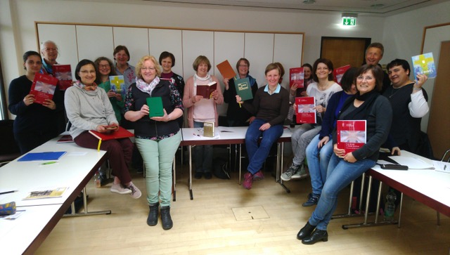 Gruppenbild eines Studienwochenendes von Liturgie im Fernkus
