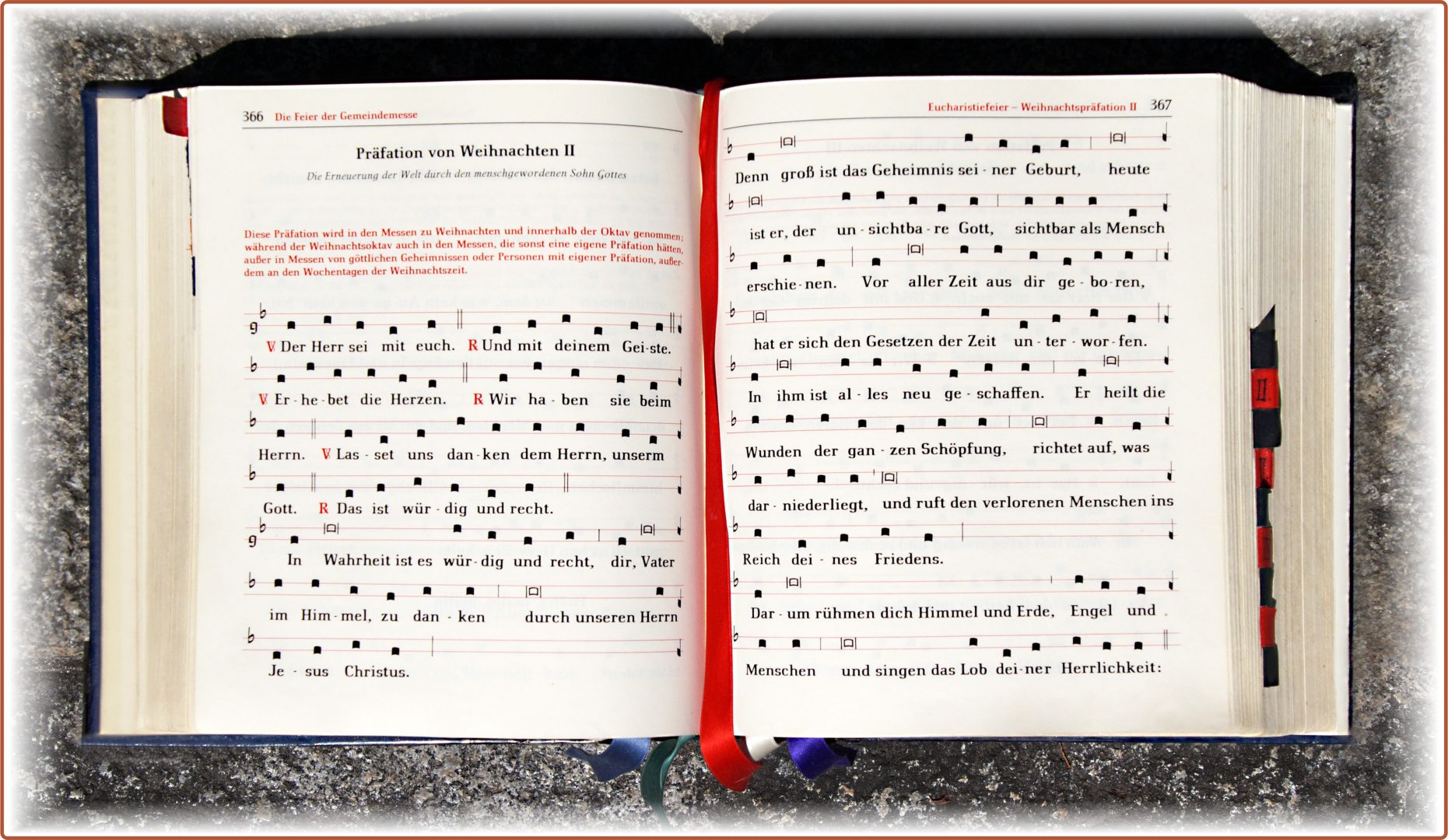 Im Messbuch aufgeschlagene Weihnachtspraefation